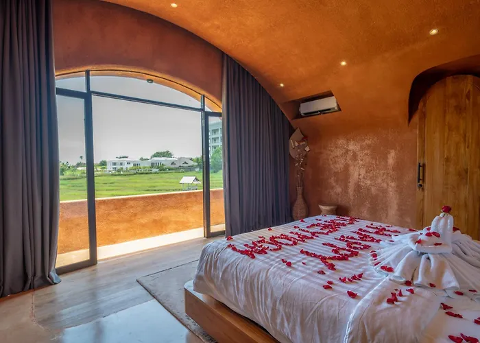 Sajeeva Private Honeymoon - Brand New *